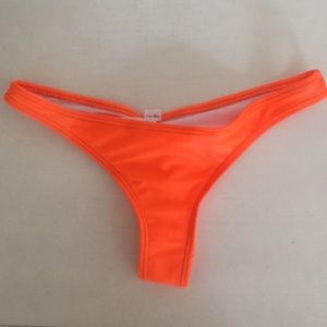 NWOT  Brazilian bikini bottoms